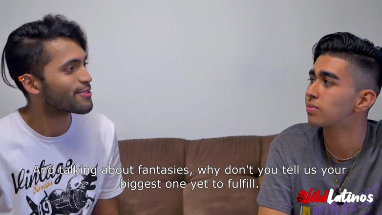 Camilo Brown: La giovane latina Sebas cruz copre il viso di Camilo...