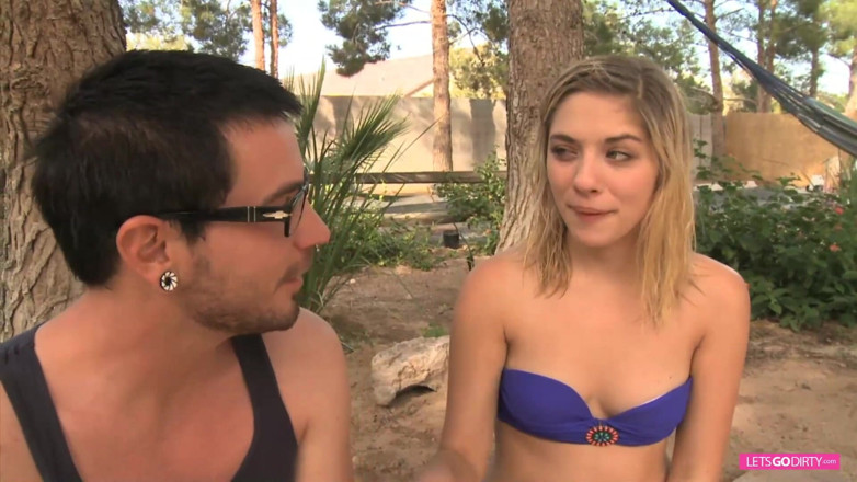 Onlyvids: Sehr heißer sex im schwimmbad mit sexy schätzchen