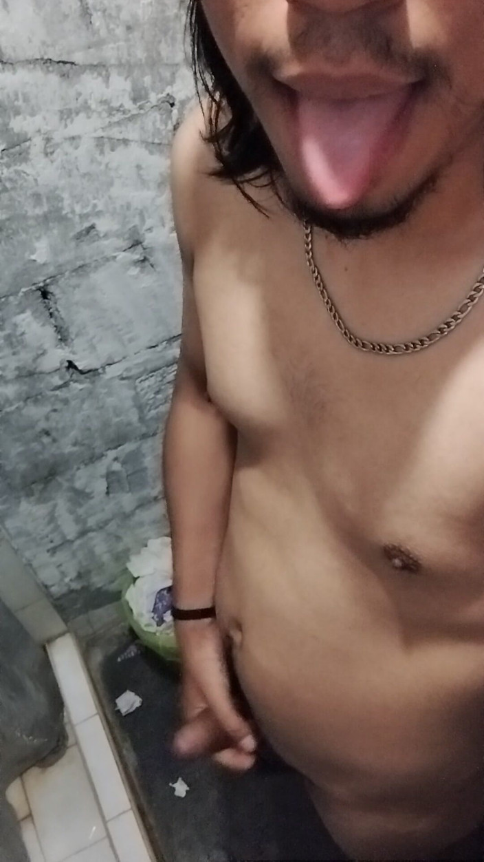 AlexAlejandro13: Fantasi Berbogel Di Bilik Mandi