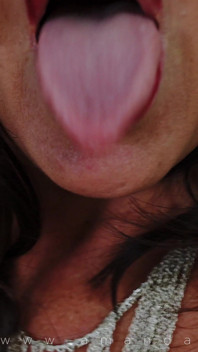 Amanda Moreno, MILF coquine en nylon - solo, érotique