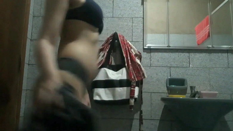 Little Ant2: Se spoustou nadrženosti masturbuji