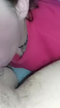 Cumslut bekommt harten mundfick und sperma auf ihr gesicht
