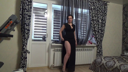 Sexy Milf: Den sexigaste min outfit N3 Modellering lång classik balck klänning...