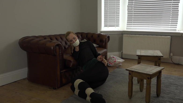 Restricting Ropes: Ariel Anderssen - robie