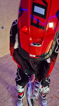 Am futut tare adidașii ăia fierbinți Osiris D3