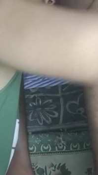 Delizioso cazzo bruno con un grosso culo