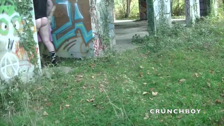 Viktor ROM by Crunchboy: Un băiat plat futut fără prezervativ în aer liber de Viktor...