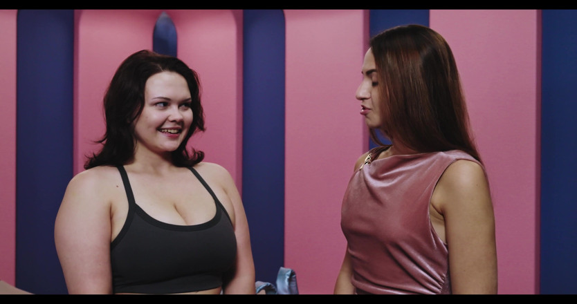 Tickling Show: Alice Peachy