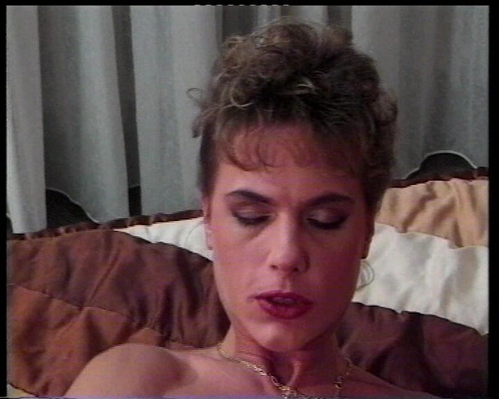 Deutscher hardcore: 캐스팅에서 쪼이는 보지를 가지고 노는 오지는 독일 여자