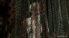 Electrosluts by Kink: Rantai Elektrik Menyimpan Tawanannya