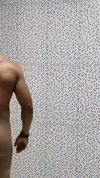 私の小さな義理の姪はすでに多くのことを知っています