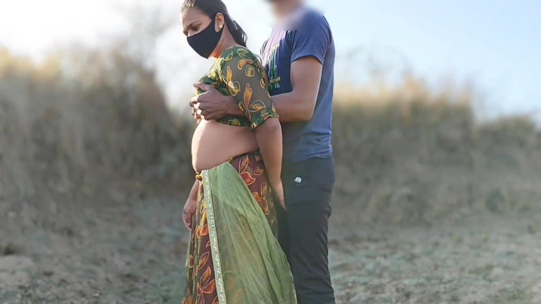 Fuckkkker: Atrapó a su hermanastra follando al aire libre con su...
