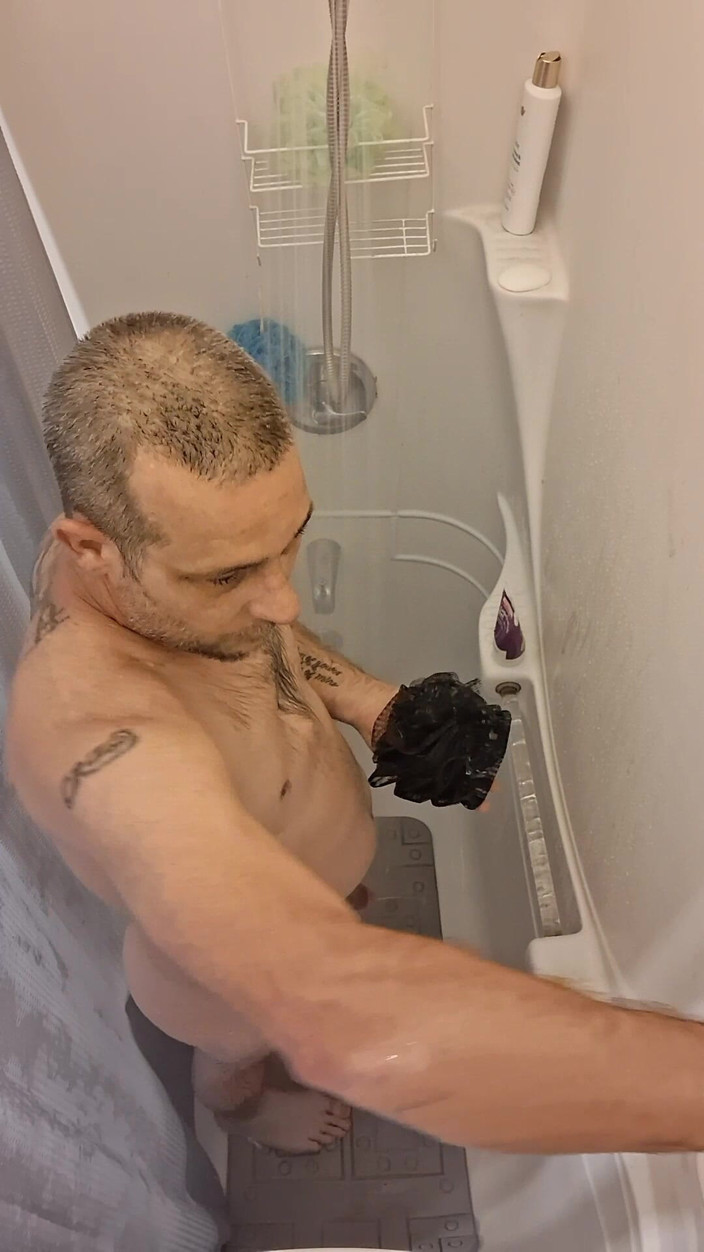 DubeSnackes: Dubesnackes, "shower Time", Rubbing Soap Bubbles All Over My Body, Then...