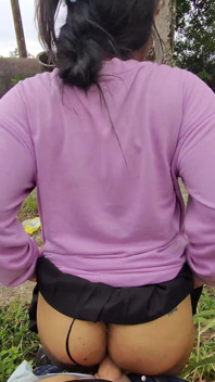 Je voulais lui sucer la bite et le faire baiser dans la nature, j’aime vraiment ça