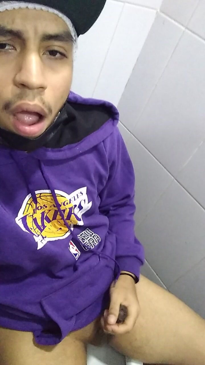 AlexAlejandro13: मुझे वास्तव में कल्पना करना अच्छा लगता है कि मेरे बगल में एक सेक्सी महिला नृत्य कर रही है