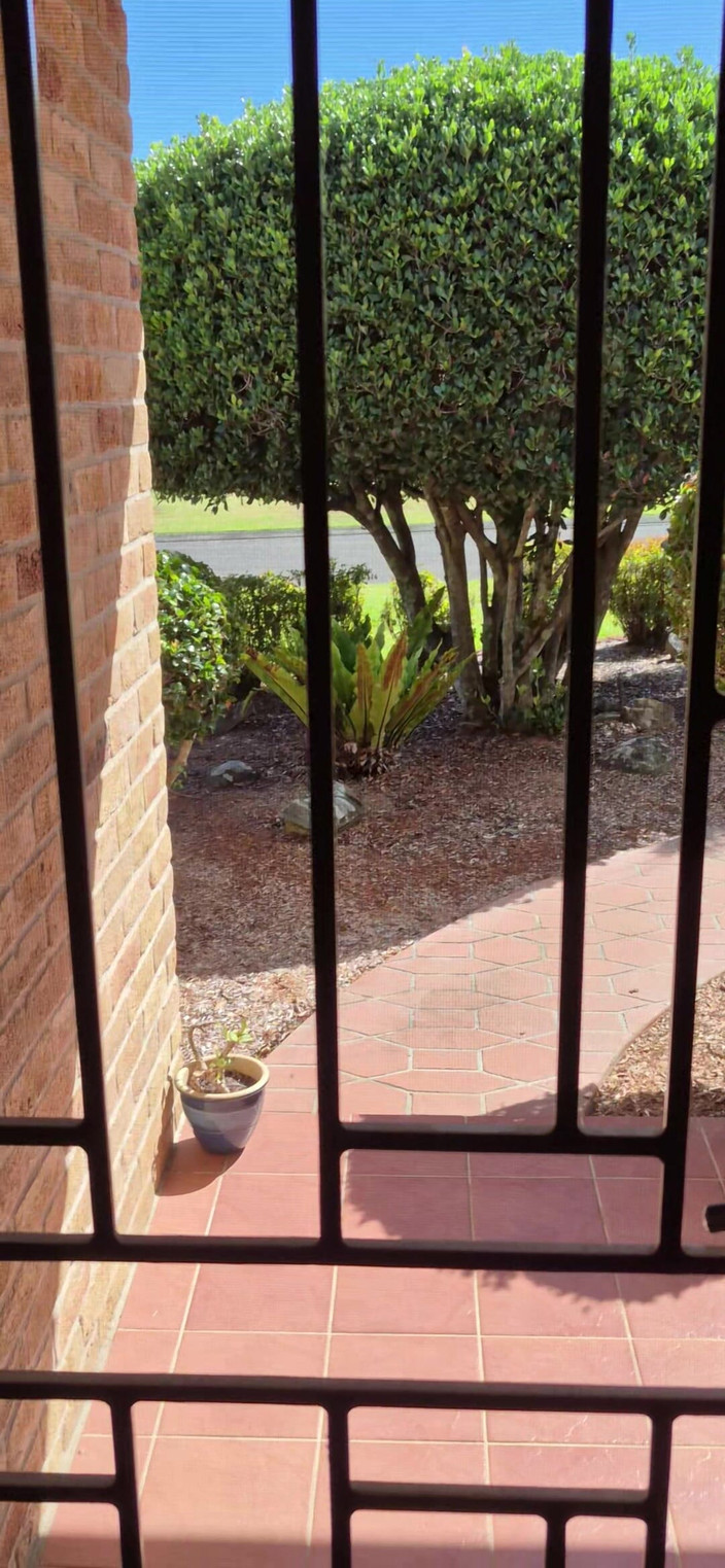 yogiyumyum: Front Door