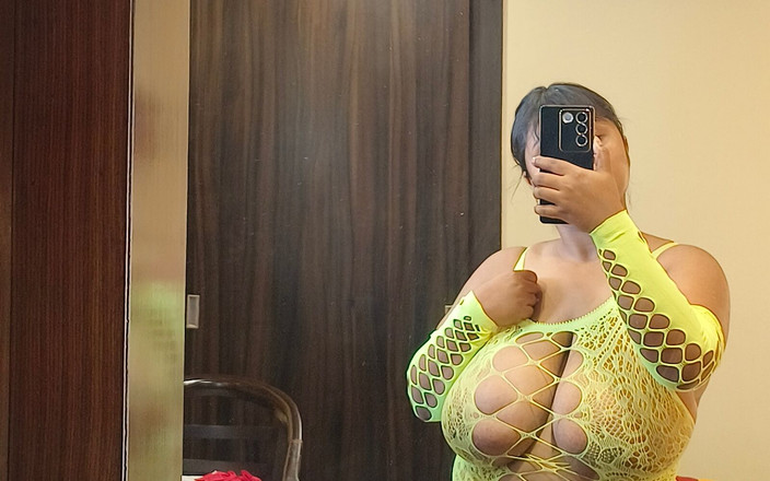 Hot_Mirchi: Aku bikin memekku penuh gairah hanya untukmu