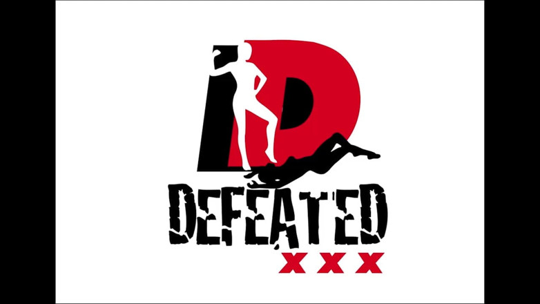 Defeated.xxx: Budu tě mačkat, dokud ty! Bearhug wrestling zápas