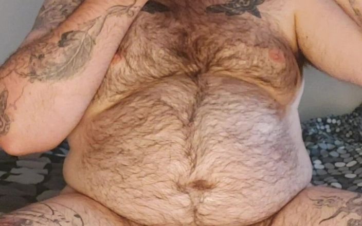 Chris Underwill: クマのお父さんが男の子にディルドについて教える