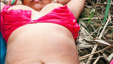 Desistepsis: Hari ini saya meletakkan tanah penuh dalam video lucah desi...