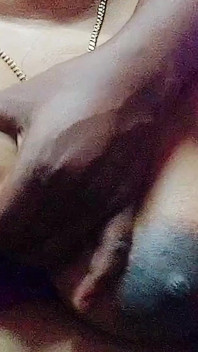 继母莫希尼与她的继子发生性关系