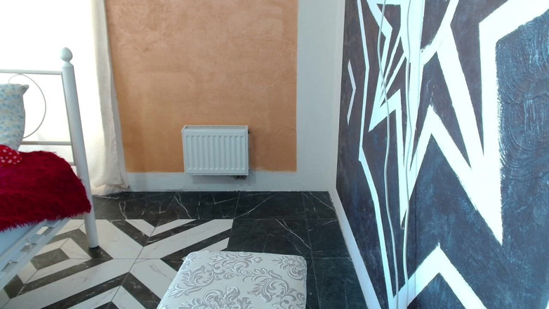 ANGELA_LADY: 试穿熟女性感屁股上的丁字裤