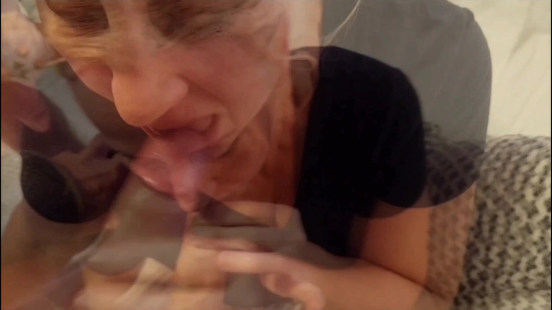 Selena701: Blonda Frumoasă Matură Selena Se Bucură De Sex