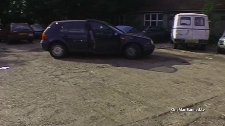 One Man Banned: Sarah Beatie toont zich aan de truckers