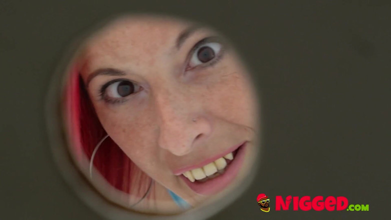 FAKings Black Fix: Bardzo Napalona Mamuśka Chce Swojego Pierwszego Czarnego Kutasa. Tania MILF...