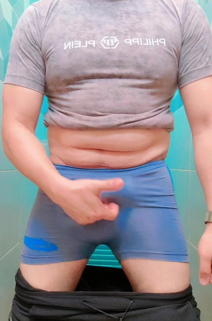 EgyptianStallion82: Chơi với con cu của tôi