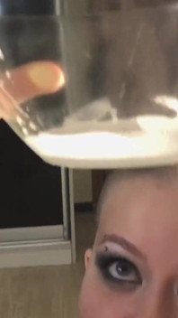 To nejlepší z páru Vilu a Mi 2.0 - holohlavá dívka a dlouhovlasý chlapec