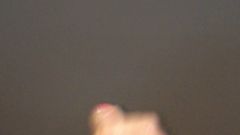 White Ukrainian Dick: Fauler handjob eines kleinen, unbeschnittenen weißen schwanzes.