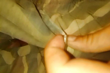 Gangbang straight: Kontol berbulu di balik celana