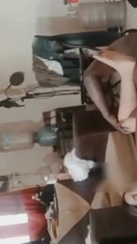 Üvey kız kardeş ve üvey erkek kardeş sert anal sikişiyor, ilk kez sert anal seks