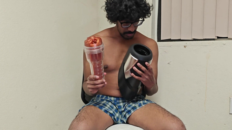 NANDgasm: Przegląd oryginalnego uruchomienia fleshlight (telefon przegrzany na końcu)