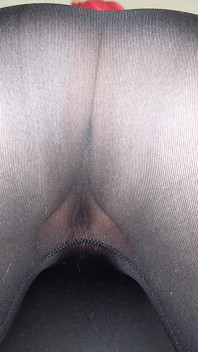Esticando na minha leggings ver através