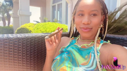Jenna Foxx: Jenna Foxx la mia figa calda fumante è pronta per te!