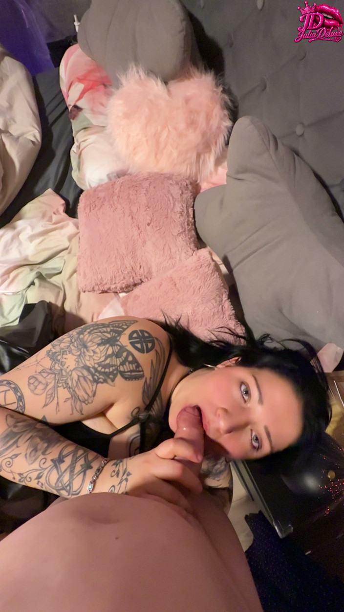 Julia_Deluxe: Take Me Hard! Hot and Uncensored