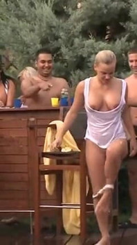 Porno-pool-party - teil # 02