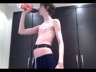 ElementX1018: Vieja Coca-cola y Mentos Bloat, 2012