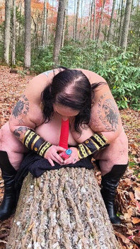 Hon hittade en dildo i skogen kommer hon att bli stygg eller bra