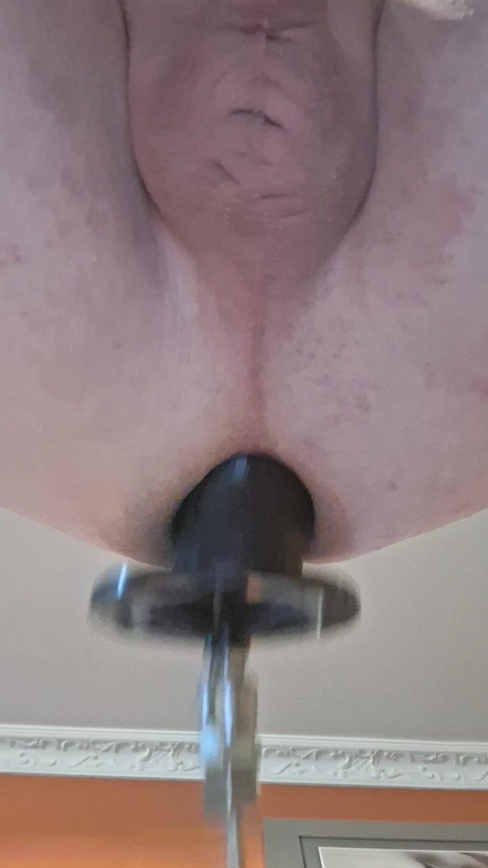 sadiacrossdresser: Makine