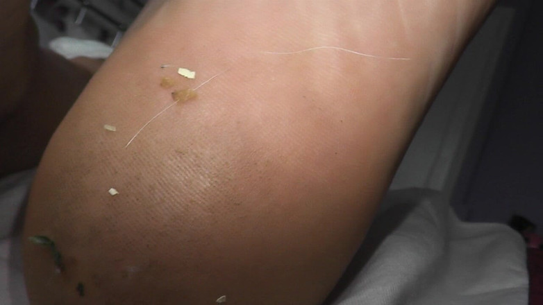 DanielleMaye: Danielle Maye Špinavé nohy ignorují