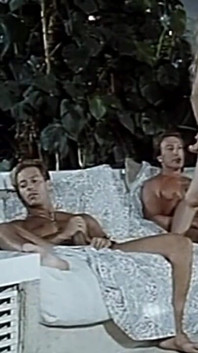 2 người đàn ông để khiến 3 con điếm này thích thú trong một cuộc truy hoan cổ điển