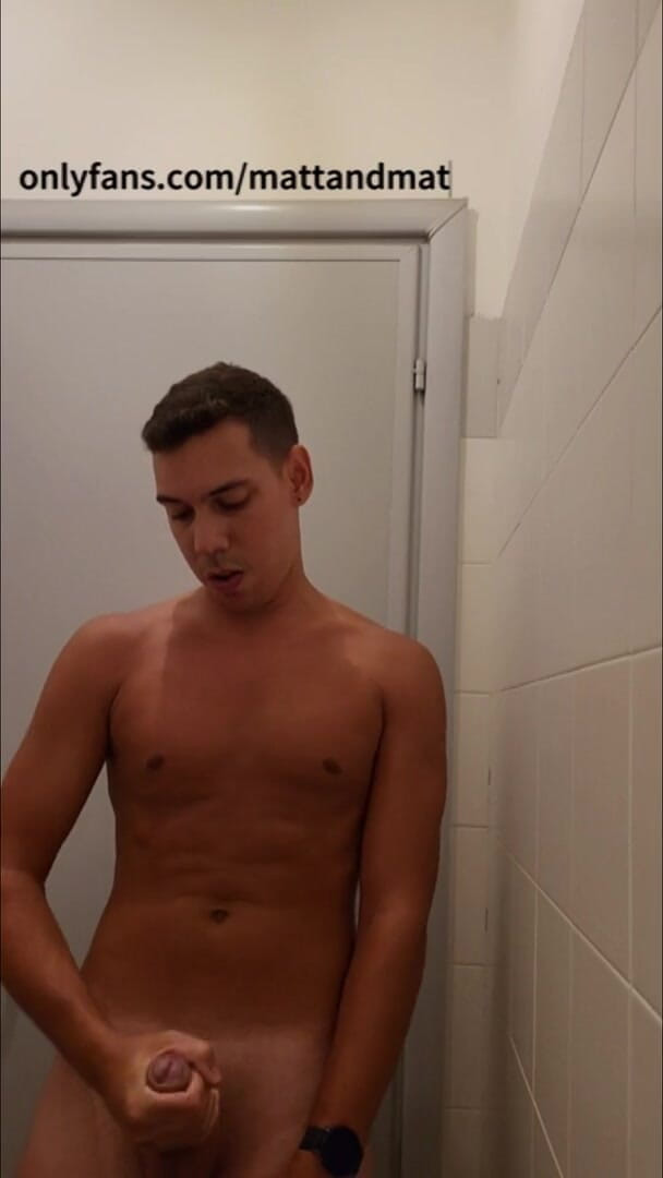 Matt_AP: Jerking off at work