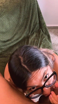 Kolombiyalı bir MILF'ten en iyi oral seks