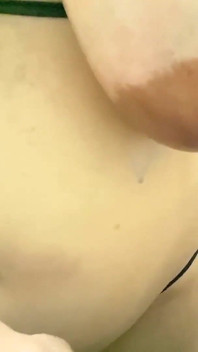 Stepmom with Big Tits Did Amazing Titfuck with Stepson, Huge Cumshot Between Her Big Boobs