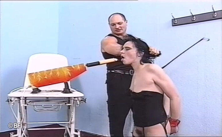 Dominate That Babe: 섹스머신에게 따먹히다