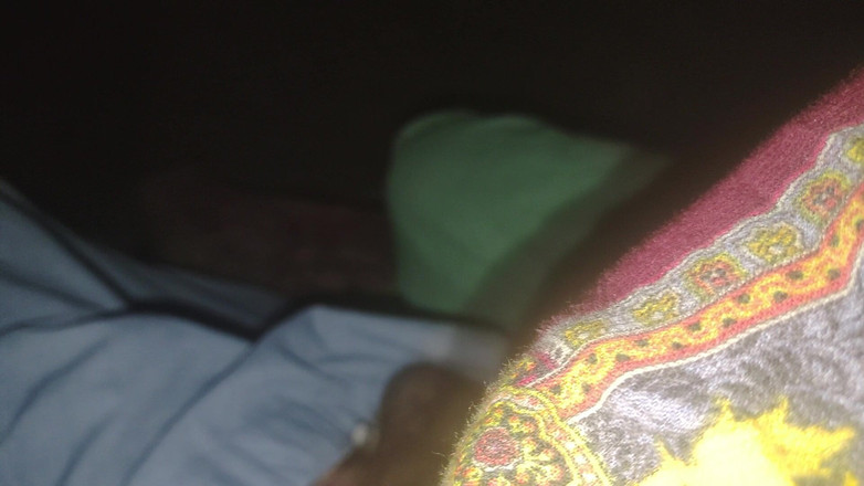 Meera Vishali: Tesettürlü Hintli kız tam sert desi seks