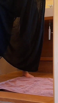 Reife blonde ehefrau genießt oralsex mit bekleidet